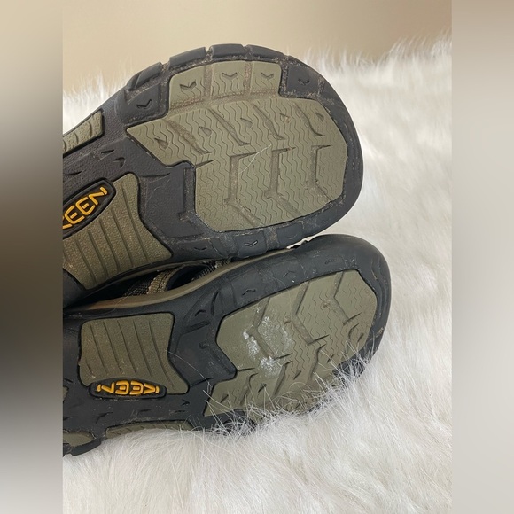 Keen Boys Black and army green shoes - Picture 7 of 9